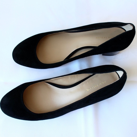 Ann Taylor Lorene Suede Pump - Picture 3 of 4